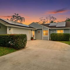Private Home in the Heart of Jupiter | Serenity