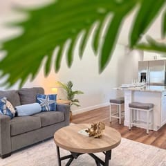 Sand Dollar | Pet-Friendly Coastal Getaway