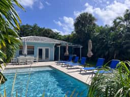 Heated Pool Oasis | 5 Min To Beach/DT | Mini Golf!