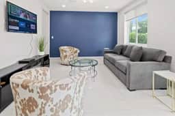Seaglass Retreat - Lauderdale by the Sea