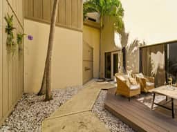 NEW! Private Cozy Escape, Walk to Beach, Comm Pool