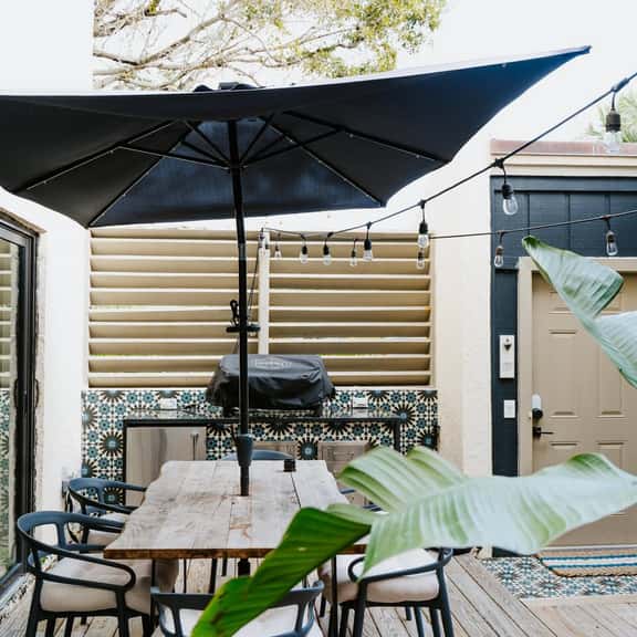 Walk To Beach / Stylish Oasis / BBQ / Patio - Image 1