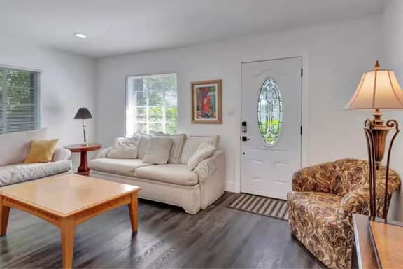 Pet-Friendly Cottage | Walk to Water + DT