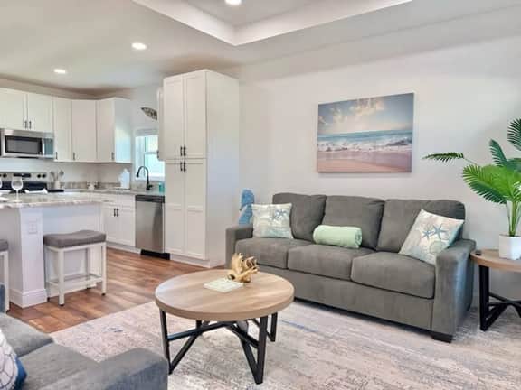 Sand Dollar | Pet-Friendly Coastal Getaway