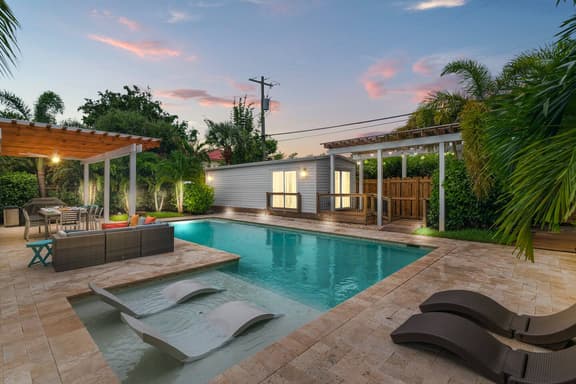 Private Oasis, Heated Pool, New BBQ, Near Beach!